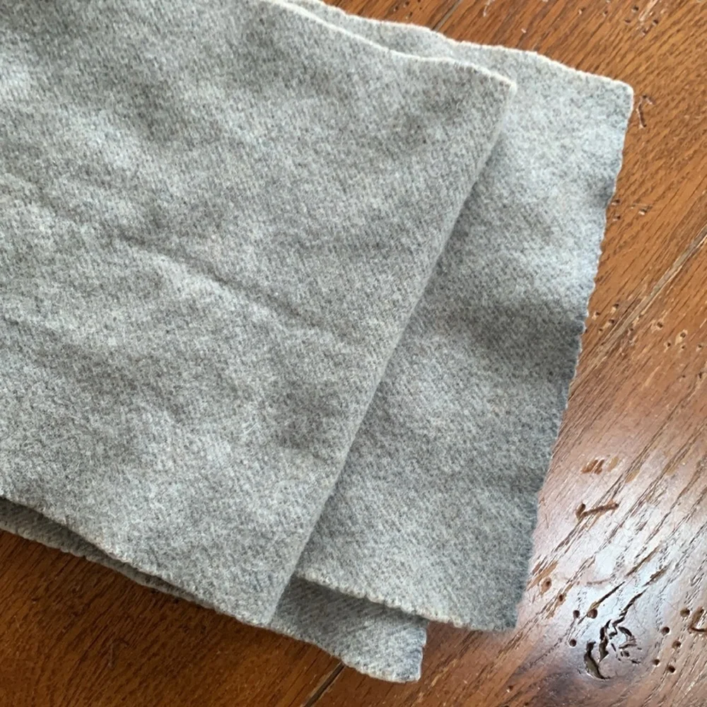 Gene Meyer Wool Scarf Gray Oatmeal Men’s Unisex Winter Travel Size 62” x 8.5”